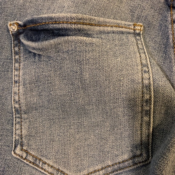 Guess jeans BNWOT - Picture 7 of 13